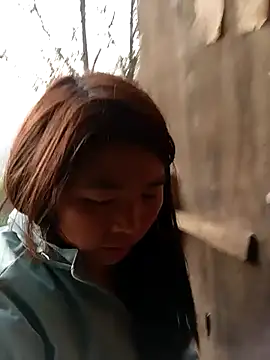 quynhkoolbae online show from 11-25-25, 12:10