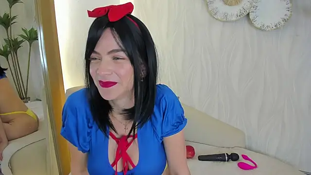 Velora   online show from 09-30-25, 04:06