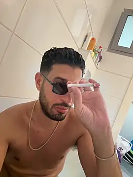 husbandandwifetobe online show from 11-29-25, 08:50