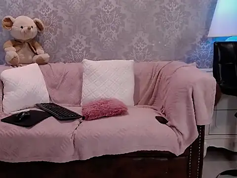 Ella Raven online show from 04-07-26, 05:19