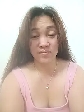 miumiu 00 online show from 11-17-25, 02:01