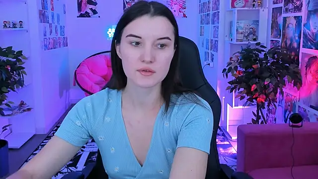 AgataWillis online show from 10-20-25, 08:37