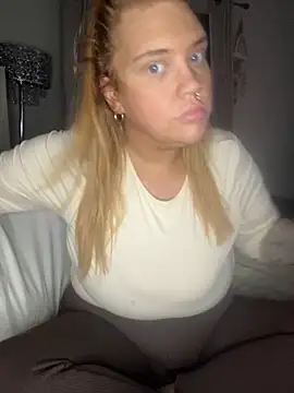 MysteriousMylaX online show from 11-13-25, 05:12