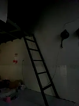 linh21107 online show from 09-25-25, 10:30