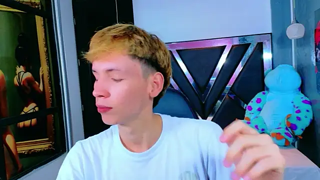 park jimin1 online show from 11-19-25, 12:05