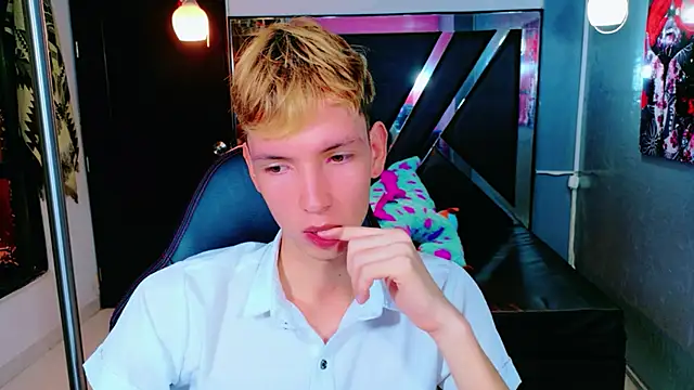 park jimin1 online show from 11-30-25, 02:54