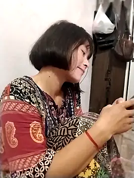 Snapshot of linda_bae00 chatting on 10-20-25, 02:17 linda bae00 online show from 10-20-25, 02:17