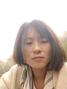 Snapshot of linda_bae00 chatting on 11-14-25, 01:48 linda bae00 online show from 11-14-25, 01:48