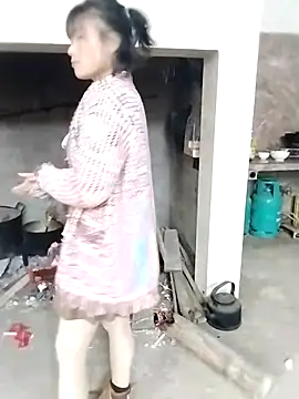 Snapshot of linda_bae00 chatting on 12-03-25, 02:30 linda bae00 online show from 12-03-25, 02:30