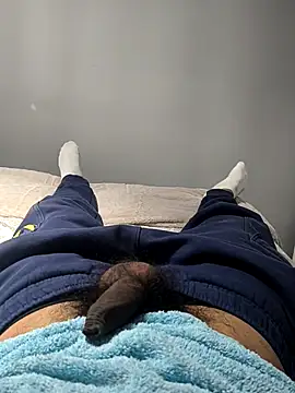 Snapshot of xxxfeo chatting on 10-06-25, 05:21 xxxfeo online show from 10-06-25, 05:21