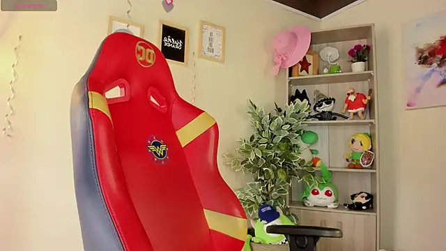 Lana Dreams  online show from 09-20-25, 02:07