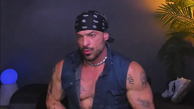 dennis cox1 online show from 11-20-25, 09:09