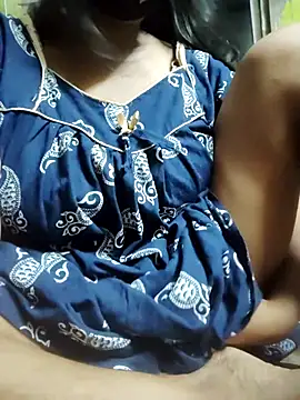 Snapshot of AVA55 chatting on 10-28-25, 05:37 AVA55 online show from 10-28-25, 05:37