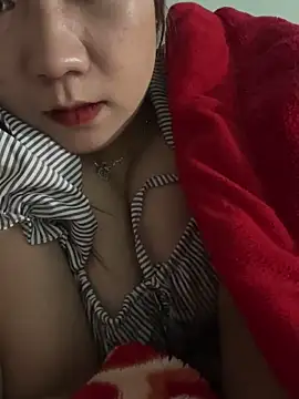 qinejr37 online show from 11-23-25, 01:55