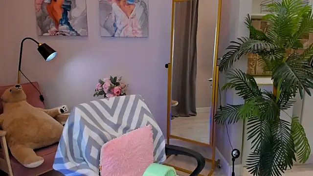 Snapshot of Mia_meowXkiss chatting on 09-08-25, 04:39 Mia meowXkiss online show from 09-08-25, 04:39