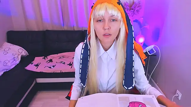 Snapshot of Mia_meowXkiss chatting on 10-01-25, 04:24 Mia meowXkiss online show from 10-01-25, 04:24