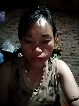 Snapshot of __Ngoc20__ chatting on 10-24-25, 07:16   Ngoc20   online show from 10-24-25, 07:16