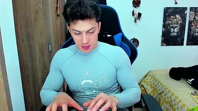 javiersexymann online show from 12-19-24, 08:44