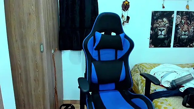 javiersexymann online show from 01-09-25, 11:02