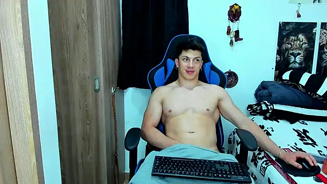 javiersexymann online show from 02-12-25, 10:26