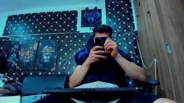 javiersexymann online show from 10-10-25, 09:36