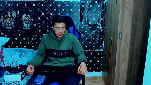 javiersexymann online show from 12-17-25, 12:16