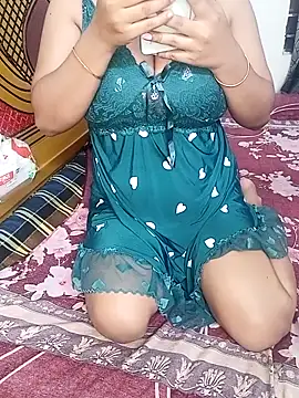 Snapshot of khhlmn chatting on 12-15-25, 04:55 khhlmn online show from 12-15-25, 04:55