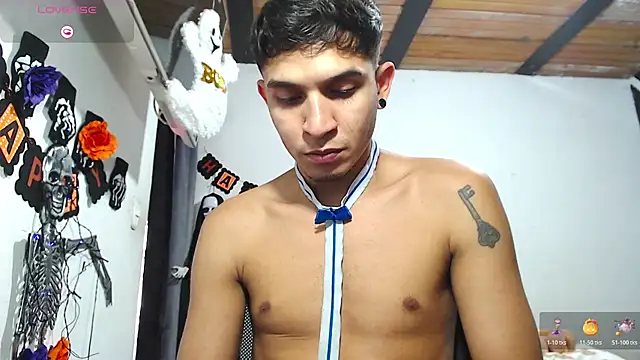 Angel latinboy online show from 10-29-25, 07:26