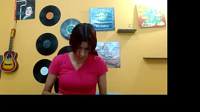 skinnyverus18 online show from 10-11-25, 06:50