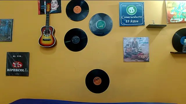 skinnyverus18 online show from 01-14-26, 07:08