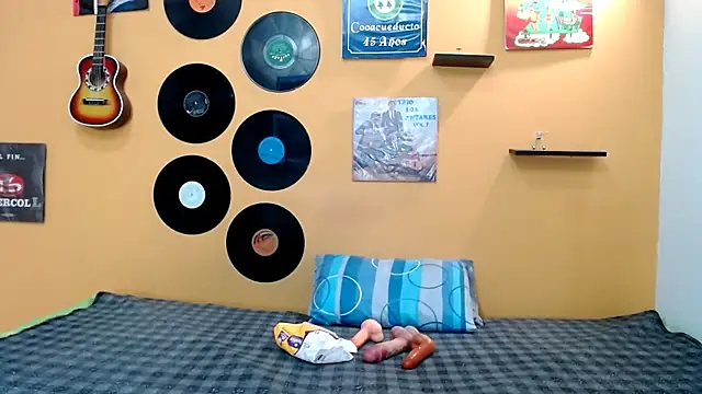 skinnyverus18 online show from 02-27-26, 06:41