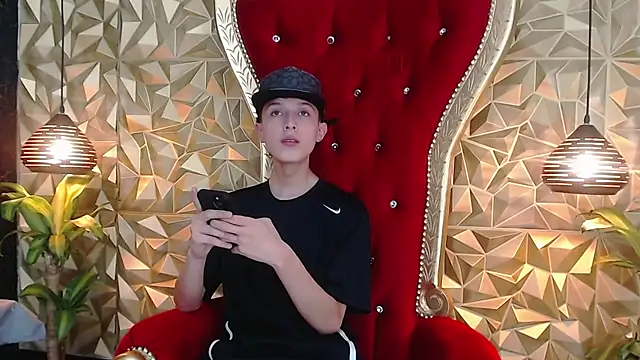 ArthurCox online show from 09-11-25, 11:38