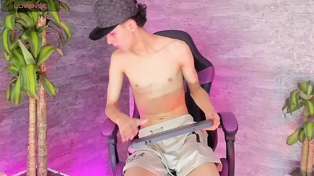 ArthurCox online show from 09-16-25, 05:47