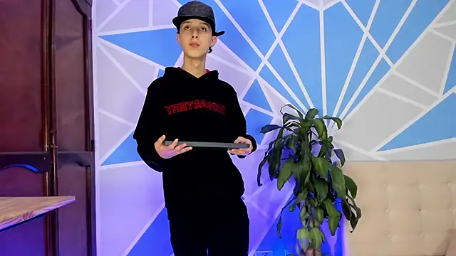 ArthurCox online show from 09-29-25, 05:29