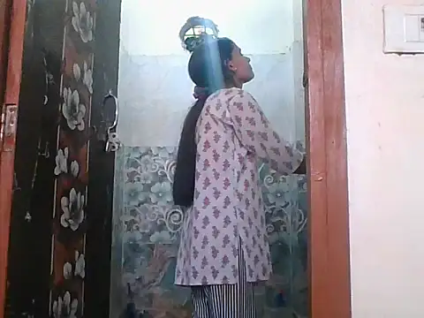 Snapshot of Your-muskan chatting on 09-28-25, 03:23 Your-muskan online show from 09-28-25, 03:23