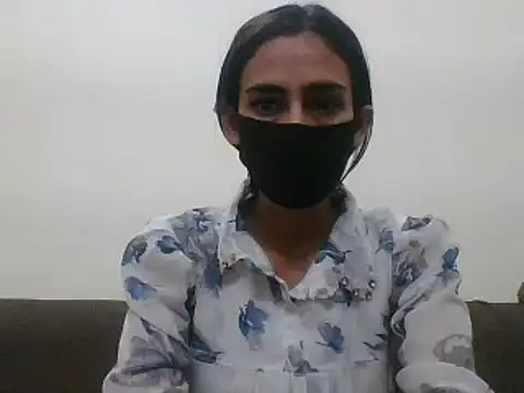 Snapshot of Your-muskan chatting on 10-13-25, 04:45 Your-muskan online show from 10-13-25, 04:45