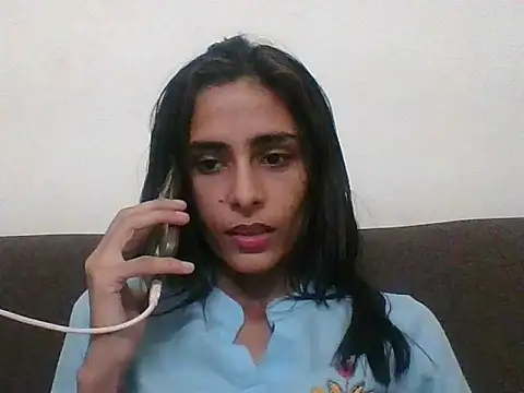 Snapshot of Your-muskan chatting on 10-18-25, 11:33 Your-muskan online show from 10-18-25, 11:33
