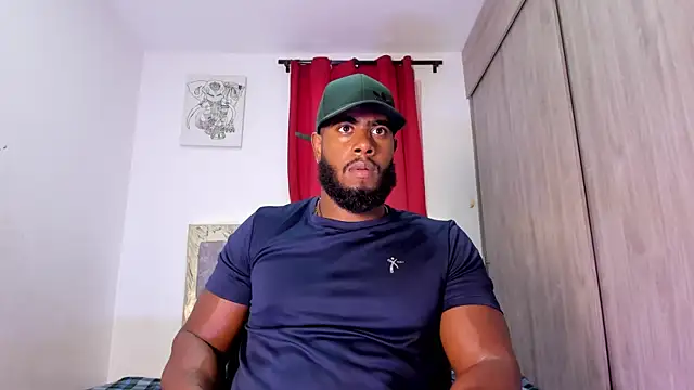 Snapshot of lebron_million chatting on 09-26-25, 07:07 lebron million online show from 09-26-25, 07:07