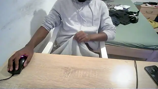 junior21m online show from 12-15-25, 11:31