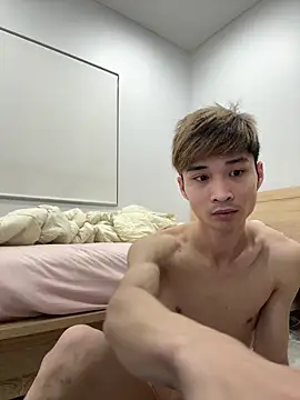 Snapshot of brucelimlee chatting on 09-12-25, 10:10 brucelimlee online show from 09-12-25, 10:10