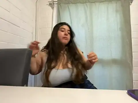 Snapshot of Tukatita69 chatting on 10-22-25, 09:58 Tukatita69 online show from 10-22-25, 09:58