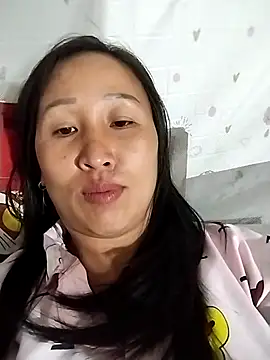 Snapshot of cute_love00 chatting on 02-19-26, 11:50 cute love00 online show from 02-19-26, 11:50