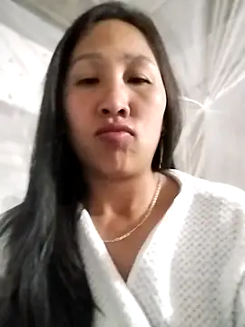 Snapshot of cute_love00 chatting on 02-22-26, 02:15 cute love00 online show from 02-22-26, 02:15