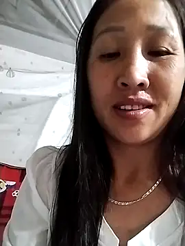 Snapshot of cute_love00 chatting on 02-27-26, 01:22 cute love00 online show from 02-27-26, 01:22