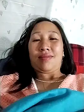 Snapshot of cute_love00 chatting on 02-28-26, 09:27 cute love00 online show from 02-28-26, 09:27