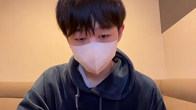 Snapshot of akkan_6868 chatting on 11-11-25, 08:36 akkan 6868 online show from 11-11-25, 08:36