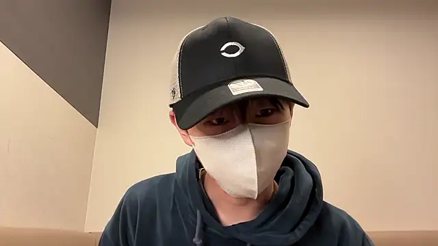 Snapshot of akkan_6868 chatting on 11-25-25, 06:35 akkan 6868 online show from 11-25-25, 06:35