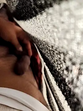 Snapshot of Sexyhotboy7inch chatting on 11-17-25, 01:44 Sexyhotboy7inch online show from 11-17-25, 01:44