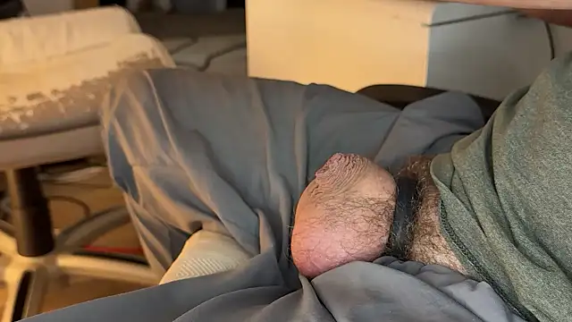 hornysmallcockgermany online show from 11-05-25, 08:36