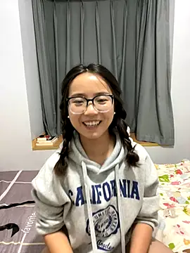 Snapshot of Hdmhdm-0022 chatting on 10-06-25, 02:58 Hdmhdm-0022 online show from 10-06-25, 02:58